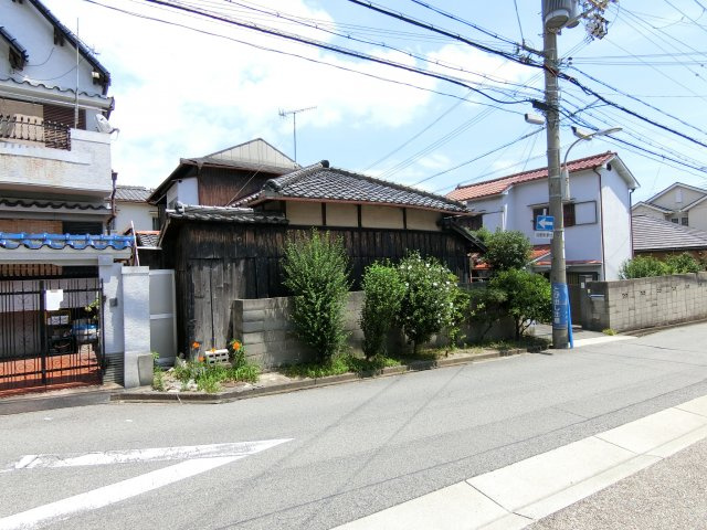 神戸市垂水区霞ヶ丘１丁目土地の前面道路含む現地写真|前面道路は６M　広々としてます　更地にてお渡しします