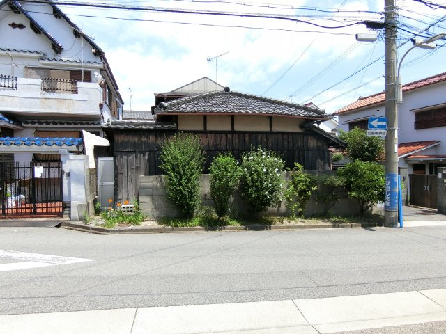 神戸市垂水区霞ヶ丘１丁目土地の前面道路含む現地写真|間口の広い敷地です　垂水駅から徒歩１０分の好立地