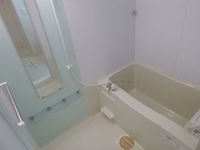 セジュール町坪の浴室