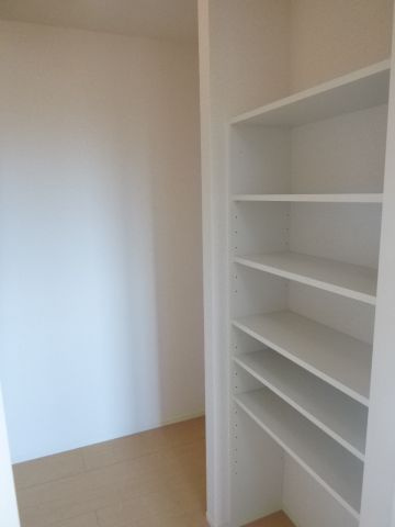 セジュール町坪の収納