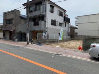 【前面道路含む現地写真】