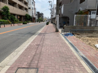 【前面道路含む現地写真】