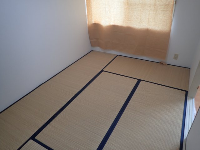 ハイコートやはたの和室