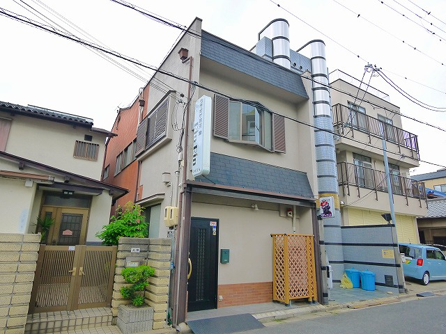 大宮町2丁目店舗付住宅の外観