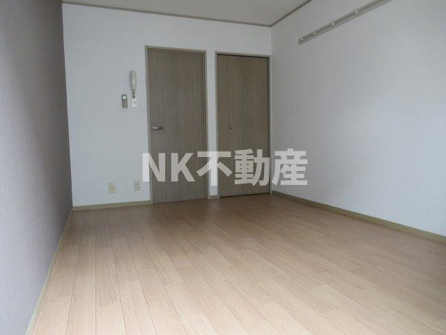 【居間・リビング】 | メゾン・グランツ（若江岩田賃貸） | 洋室です