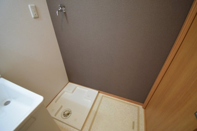 【その他】 | ヴィアノ山下町アスティオン | 室内洗濯機置場