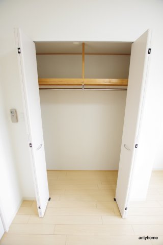 フルーヴトレーズ　仲介手数料無料の収納