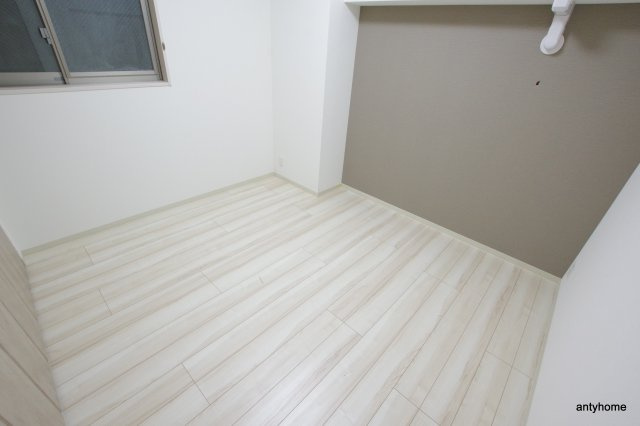 ショウエイ靭　仲介手数料無料の洋室