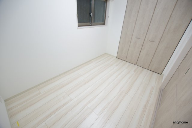 ショウエイ靭　仲介手数料無料の洋室