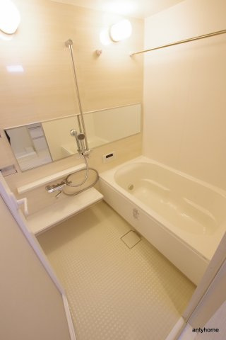 ショウエイ靭　仲介手数料無料の浴室