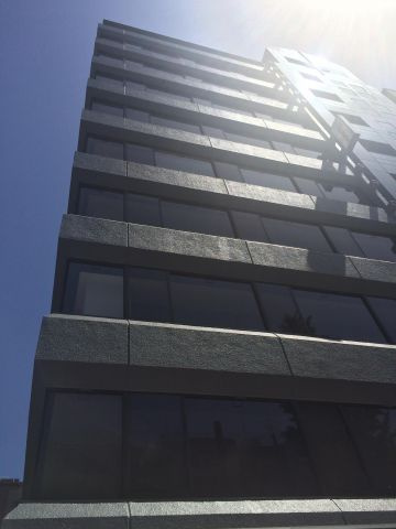 エコー京橋ビルの外観