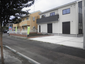 【前面道路含む現地写真】 | 前面道路含む現地写真です