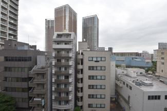 【展望】 | 物件のお問い合わせは、 ０３－６７２１－０８１８までお気軽にどうぞ！
バルコニーからの眺望
