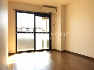 【居間・リビング】 | ウエストヒルズ | ゆったり過ごせる居間です