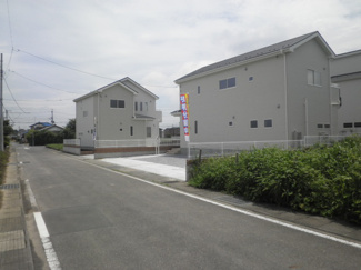 【前面道路含む現地写真】 | 前面道路含む現地写真です