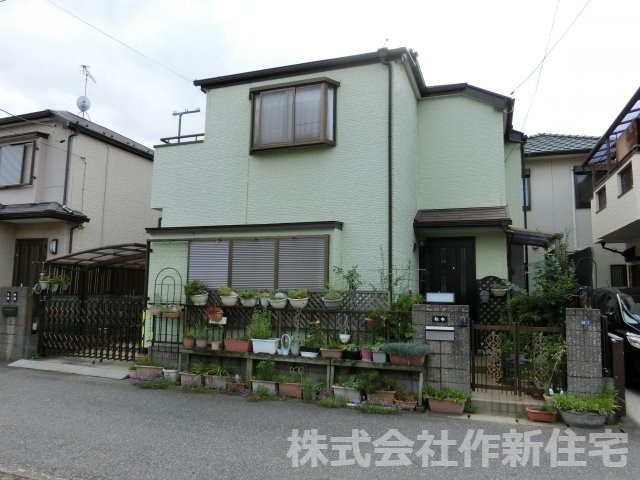 花見川区作新台２丁目　中古戸建　瑕疵保証付住宅　カーポート屋根付の外観