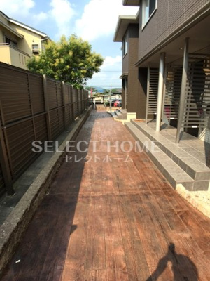 【エントランス】 | アヴァンセ岡町 | 毎日通るエントランスはこのようになっています