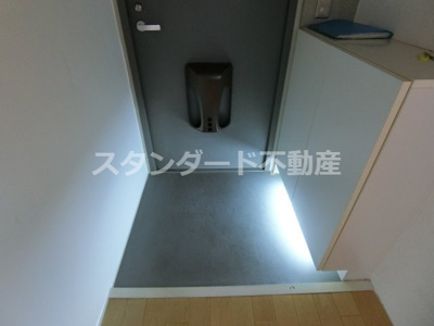 【玄関】 | ラフィーネアズマ