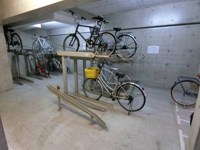 【駐車場】 | ラフィーネアズマ