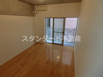 【洋室】 | ラフィーネアズマ