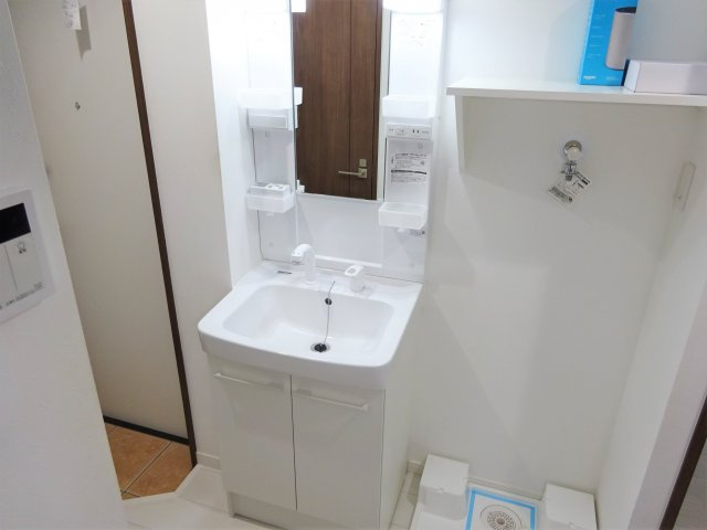 グランクオール中央の独立洗面台