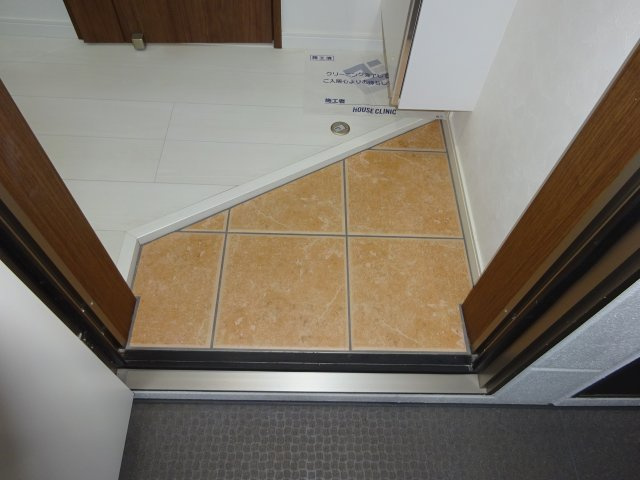 グランクオール中央の玄関