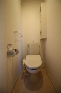 【トイレ】 | グリーンガーデンⅤ | 清潔感のあるトイレです