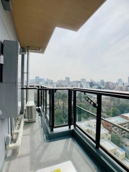 台東区池之端１丁目の賃貸マンションのバルコニー