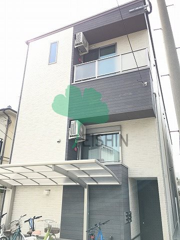 エイトーリ箱崎の外観