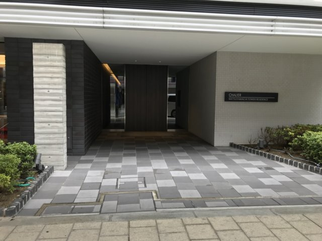 【エントランス】