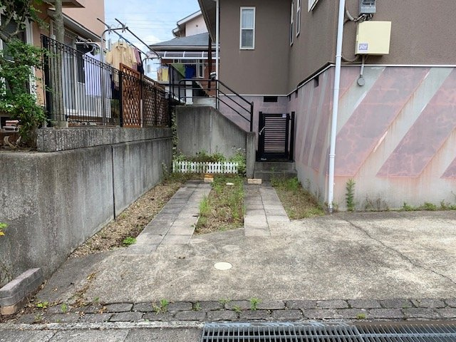 神戸市北区菖蒲が丘１丁目　中古戸建の駐車場