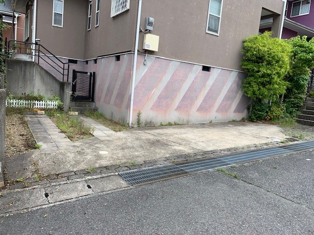 神戸市北区菖蒲が丘１丁目　中古戸建の駐車場