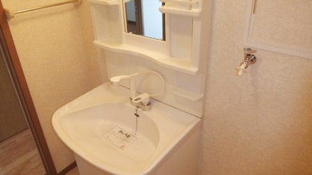 ストックパレス夏見台の独立洗面台|シャンプードレッサー！