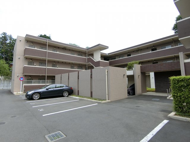 【駐車場】 | Grand wood（グランウッド）
