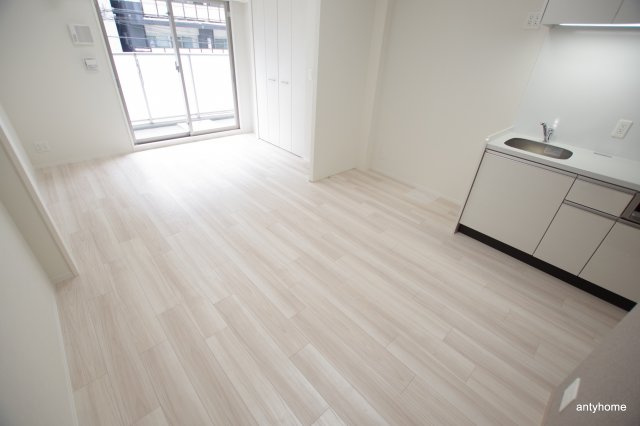 アーバネックス同心　仲介手数料無料の居間・リビング