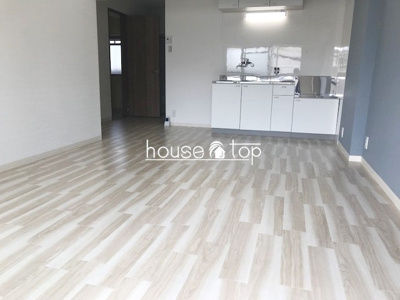 【居間・リビング】 | サリーコート元浜 | 三和不動産ビル