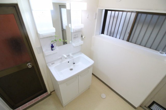 【洗面所】