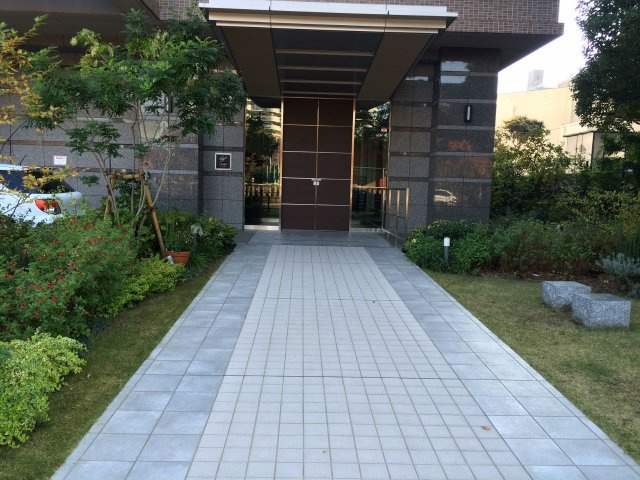 【エントランス】