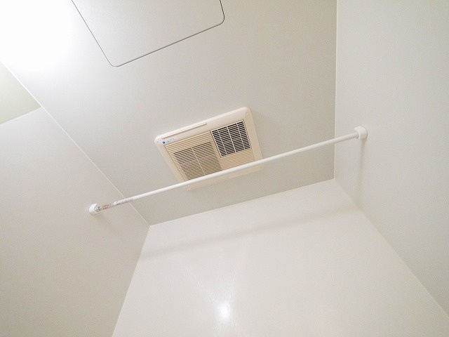 ベル　コリーヌの設備|お風呂には浴室乾燥機もついてます。