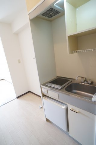 ロイヤル伊丹のキッチン|参考、同建物・反転間取りの号室