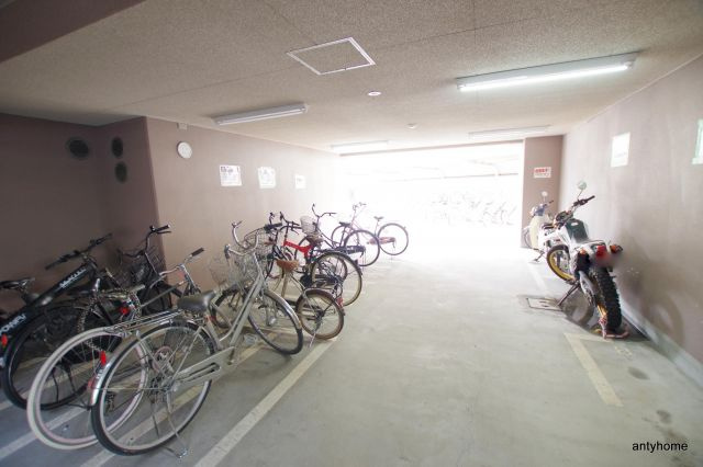ジュネーゼ梅田北プラウディア　仲介手数料無料の駐車場