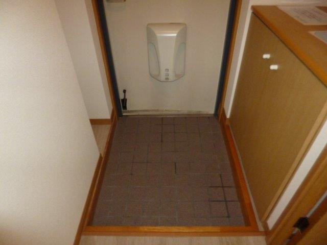 アンティムの玄関