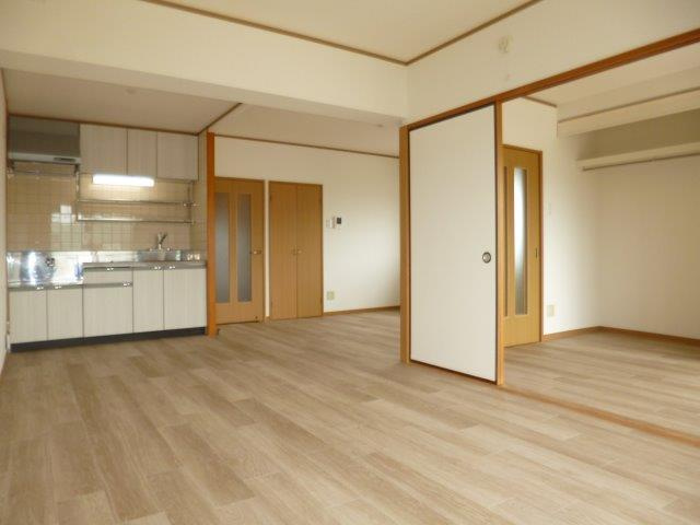 アンティムの居間・リビング