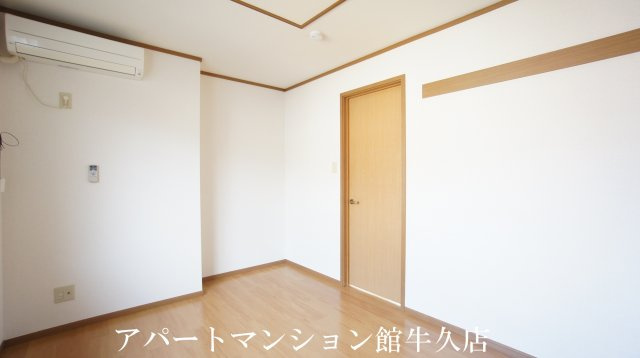 フラワKの寝室