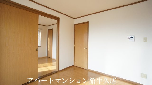 フラワKの居間・リビング