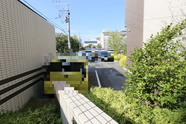 【駐車場】 | Alice Garden Esaka