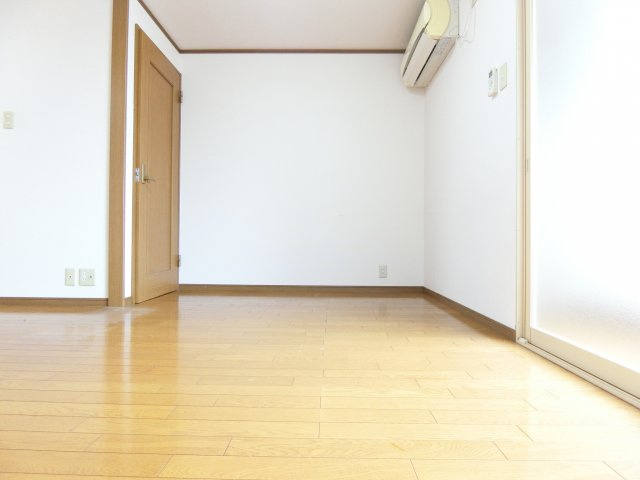 狭山南マンションの寝室