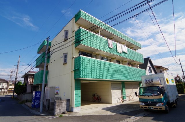 ガーデンヒルズ越谷の外観