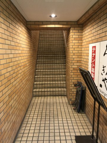 本八幡ダイヤモンドマンションのエントランス