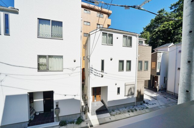 角地につき陽当り良好♪ＬＤＫ２０．３帖の４ＬＤＫ！保土ヶ谷区今井町　全8棟新築戸建ての展望